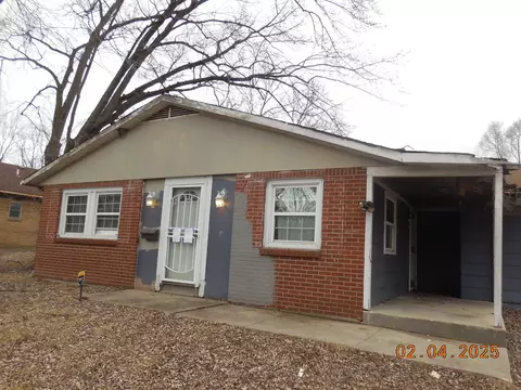 816 Floyd St, Gary, IN 46403 photo 2