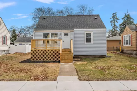 133 N Raymond St, Griffith, IN 46319 photo 2
