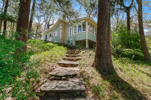 5 S Coronada Ave, Beverly Shores, IN 46301