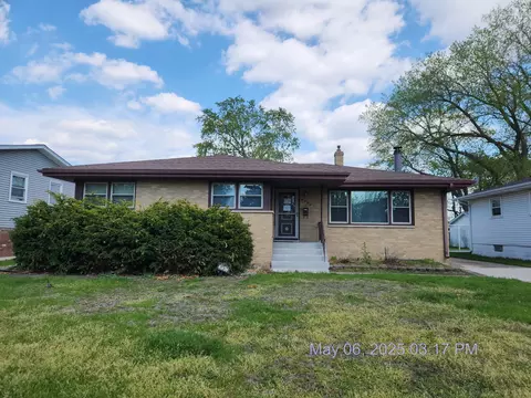 8767 Jefferson Ave, Munster, IN 46321