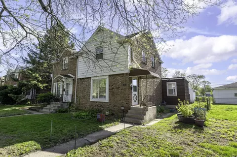 8141 Highland Pl, Munster, IN 46321