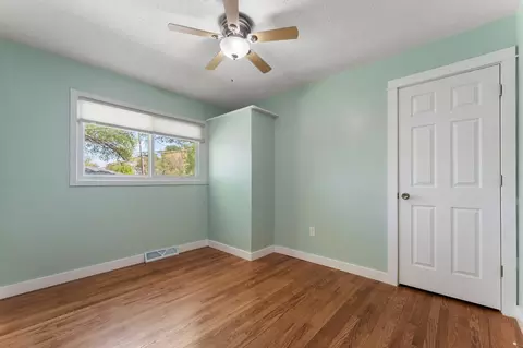 703 N Ernest St, Griffith, IN 46319 photo 6