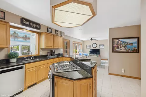 1835 W Oak St, Griffith, IN 46319 photo 5