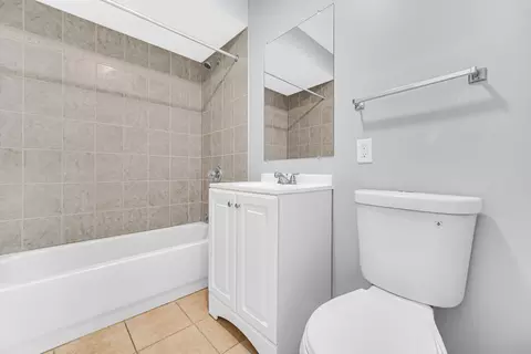 Bath - 4220 Hohman Ave, Hammond, IN 46327 photo 1 of 3