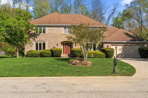 394 Westchester Ln, Valparaiso, IN 46385