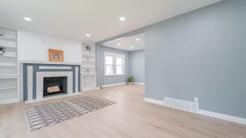 855 Fayette St, Gary, IN 46403 photo 5