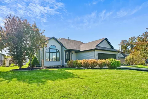 8774 King Pl, Crown Point, IN 46307 photo 1