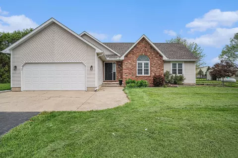 Exterior - 7790 E 157th Ave, Hebron, IN 46341 photo 1 of 7