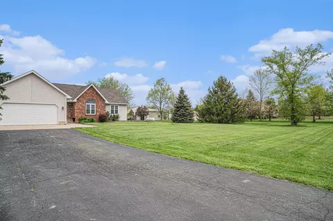 Exterior - 7790 E 157th Ave, Hebron, IN 46341 photo 2 of 7