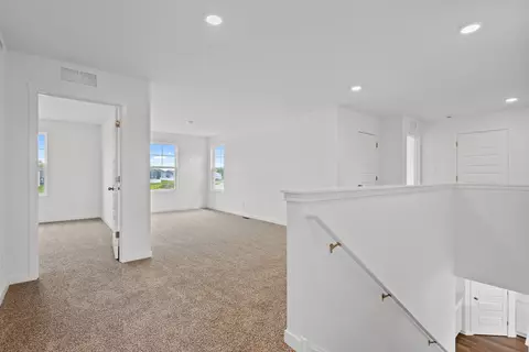 Entry Way - 602 Petry St, Hebron, IN 46341 photo 4 of 7