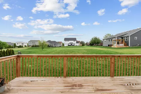 Exterior - 75 Bergamo Ln, Crown Point, IN 46307 photo 3 of 4