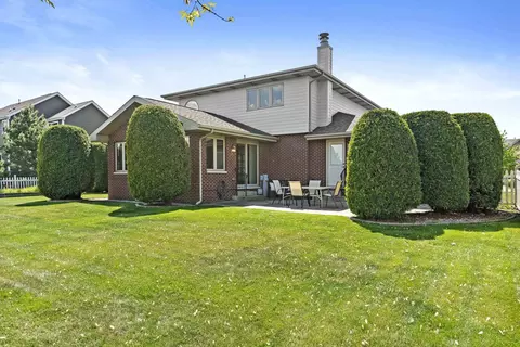 10257 New Devon St, Munster, IN 46321 photo 28