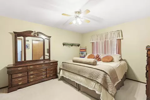 331 N Lillian St, Griffith, IN 46319 photo 14