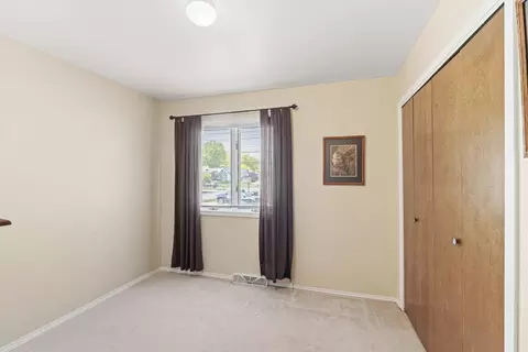 331 N Lillian St, Griffith, IN 46319 photo 18