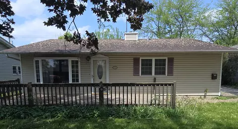 3017 Glenwood St, Highland, IN 46322