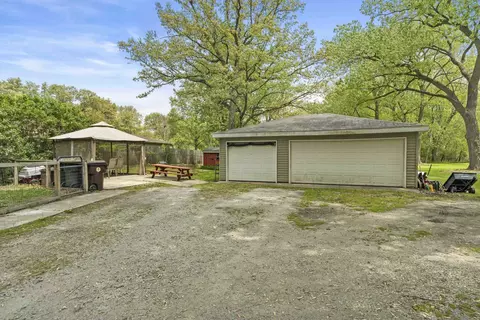 1109 S Cline Ave, Griffith, IN 46319 photo 14