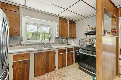 1109 S Cline Ave, Griffith, IN 46319 photo 4