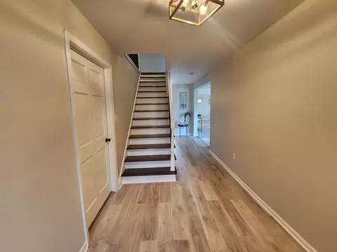 1760 Ellsworth Pl, Gary, IN 46404 photo 3