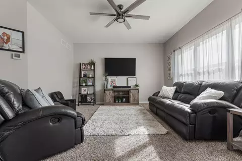 2307 Wicklow Dr, Valparaiso, IN 46385 photo 7
