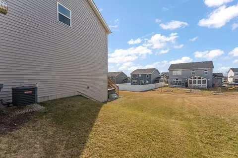 2307 Wicklow Dr, Valparaiso, IN 46385 photo 30