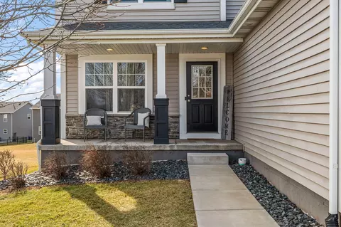 2307 Wicklow Dr, Valparaiso, IN 46385 photo 2