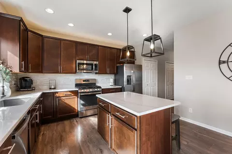 2307 Wicklow Dr, Valparaiso, IN 46385 photo 11