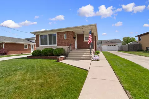 2618 41st St, Highland, IN 46322