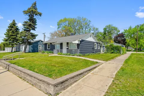 2021 169th St, Hammond, IN 46323