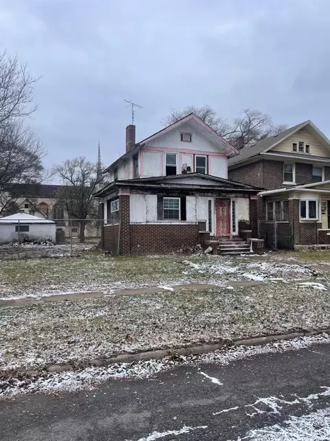 668 Harrison St, Gary, IN 46402 photo 4