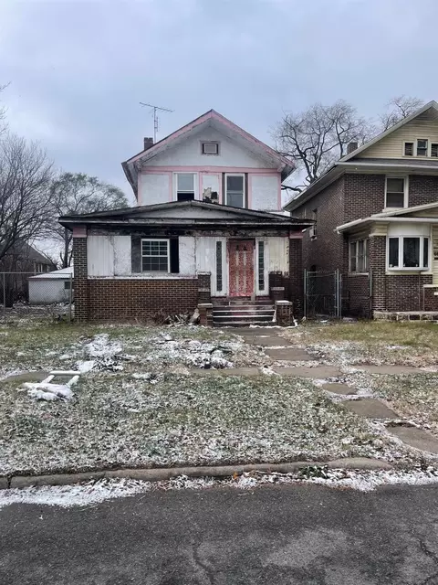 668 Harrison St, Gary, IN 46402 photo 3