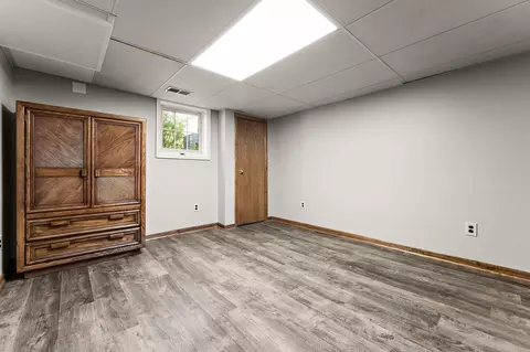 1446 N Broad St, Griffith, IN 46319 photo 17