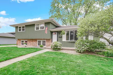 328 N Ernest St, Griffith, IN 46319 photo 2