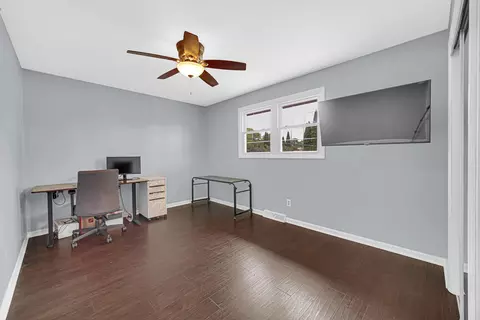 328 N Ernest St, Griffith, IN 46319 photo 12