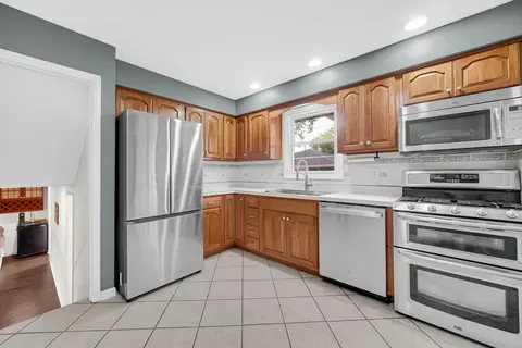 328 N Ernest St, Griffith, IN 46319 photo 8