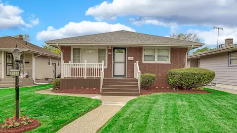 Exterior - 4766 Washington St, Gary, IN 46408 photo 1 of 4