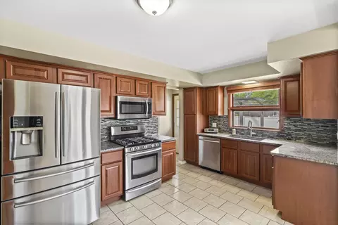 8452 Forest Ave, Munster, IN 46321 photo 3