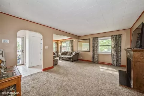 408 E 12th St, Hobart, IN 46342 photo 11