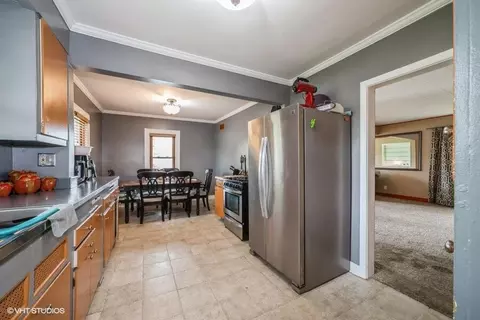 408 E 12th St, Hobart, IN 46342 photo 4