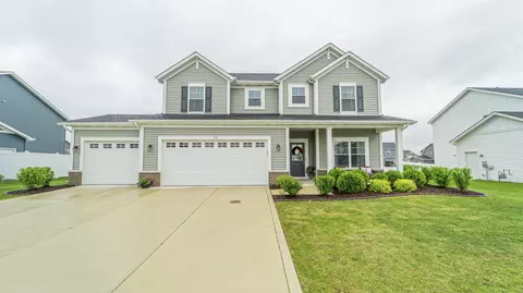 212 Sweetbay St, Valparaiso, IN 46385