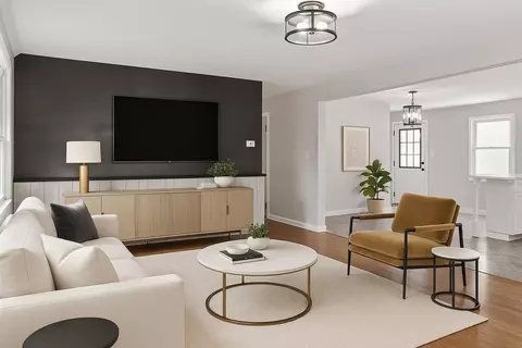 Living - 353 N Wright St, Griffith, IN 46319 photo 3 of 4