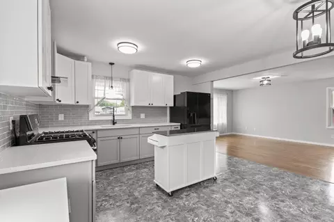 Kitchen - 353 N Wright St, Griffith, IN 46319 photo 5 of 7