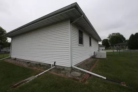 104 Beech Ct, Hebron, IN 46341 photo 13