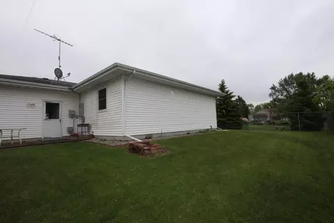 104 Beech Ct, Hebron, IN 46341 photo 12