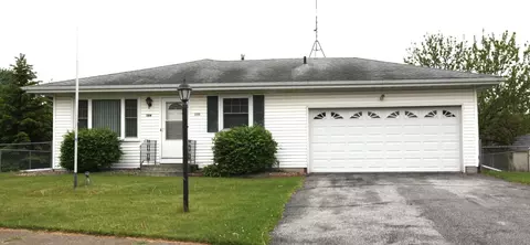 104 Beech Ct, Hebron, IN 46341 photo 1