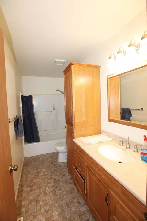 104 Beech Ct, Hebron, IN 46341 photo 5