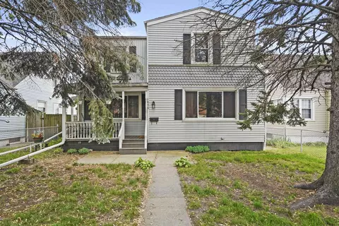1046 177th St, Hammond, IN 46324