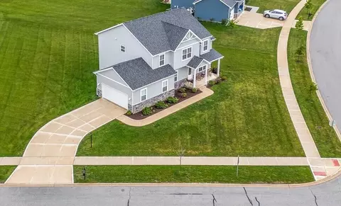 5401 Elkhart Cir, Crown Point, IN 46307 photo 4