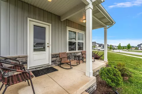 5401 Elkhart Cir, Crown Point, IN 46307 photo 8