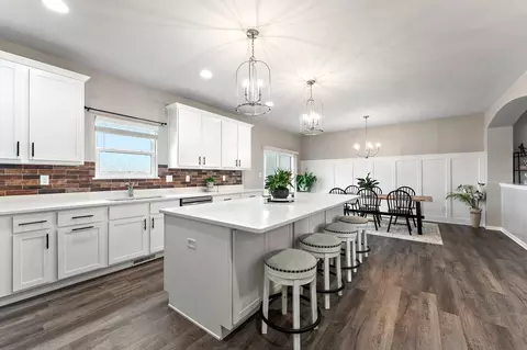 5401 Elkhart Cir, Crown Point, IN 46307 photo 15