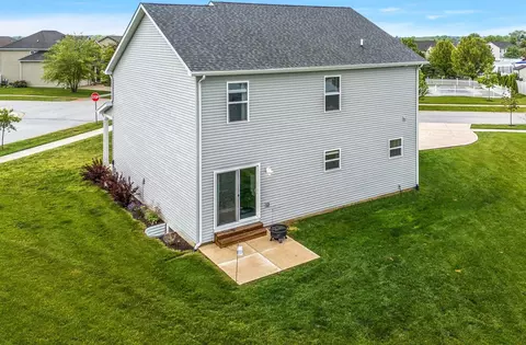 5401 Elkhart Cir, Crown Point, IN 46307 photo 41